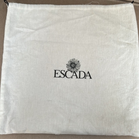 Escada Vintage shoulder bag in cavas and leather. NWOT. - Picture 3 of 13